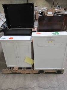 lot 124 image: WHOLESALE MIXED PALLET OF MISCELLANEOUS INDOOR FURNITURE