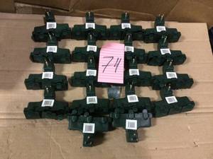 lot 74 image: 15 Amp Heavy-Duty Adapter with Protection Cover by Commercial Electric Open Box Customer Returns See pictures.