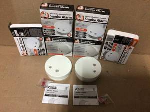 lot 94 image: Battery Operated Smoke Detector with Ionization Sensor by Kidde Customer returns see pictures
