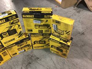 lot 111 image: Lot of assorted Dewalt Power invertersstations various models and conditions customer returns see pictures