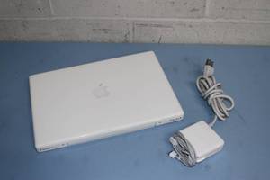 lot 62 image: Apple MacBook Mac Book Laptop Computer with New Apple Battery and AC Adapter  Charger