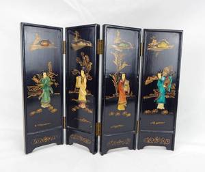lot 29 image: Vintage Oriental Mother of Pearl Inlay Four Panel Table Top Screen