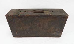lot 48 image: Antique Dovetail Wood Ammo Box