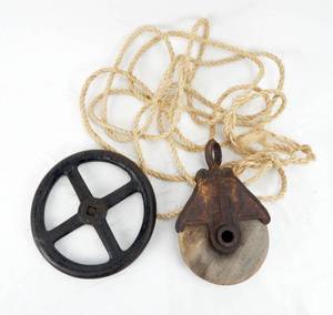 lot 91 image: Antique Wheel and Pulley Set