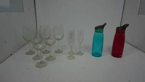 lot 19 image: Wine & Champagne Glasses  2 Contigo Plastic Water Bottles