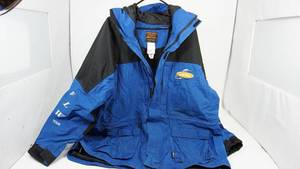 lot 75 image: Stearns All Weather Defense Multi-Guard FLW Tour Jacket - Size 2X