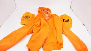 lot 92 image: Orange Hunting Zip-Up Sweatshirt & 2 Orange Hunting Hats