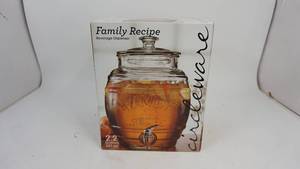 lot 129 image: Family Recipe Glass Beverage Dispenser