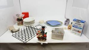 lot 148 image: Misc Items