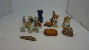 lot 161 image: Misc Home Decor