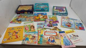 lot 163 image: Box of Games & Books