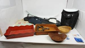 lot 172 image: Misc Items