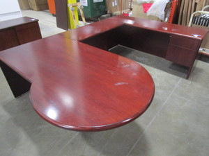 lot 113 image: KIMBALL EXECUTIVE DESK SET UP