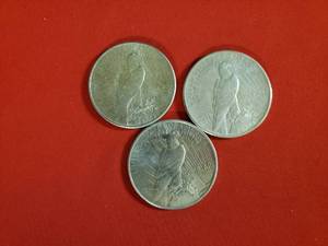lot 48 image: 3- 1925 Silver Peace Dollars
