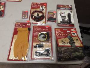 lot 73 image: New Allen Bow Sling, Sights, Gloves, Arrow Rest, More