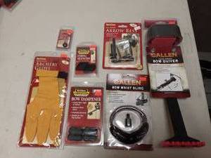 lot 75 image: New Allen Quiver, Arrow Rest Wrist Sling, Dampener & Silences