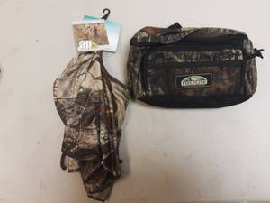 lot 124 image: New Face Shield & Fanny Pack