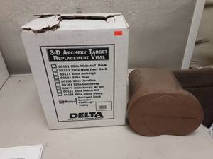 lot 140 image: 3-D Archery Buck Target Replacement Vital