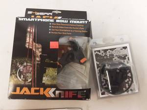 lot 143 image: Smart Phone Bow Mount & Draw Light