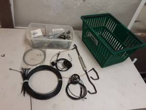 lot 172 image: Assorted Bow Cables