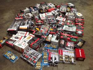Assorted Lot of  door knobs and hardware customer returns see pictures
