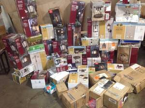 Pallet with assorted Lightning Open Boxes Customer Returns  see pictures
