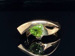 lot 44 image: Trillion Cut Natural Peridot Estate Ring in 14k Yellow Gold $1,725 Retail