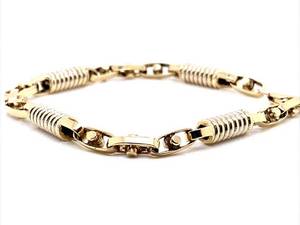 lot 23A image: Designer Large Link 14k Heavy Gold Estate 8 12 Bracelet - 20.5 Grams $2,750 Retail