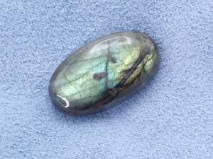 lot 84B image: 21.24 Carat Natural Blue  Green Labradorite Gemstone