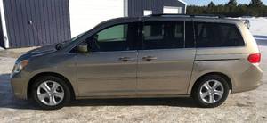 lot 3 image: 2010 Honda Odyssey Touring