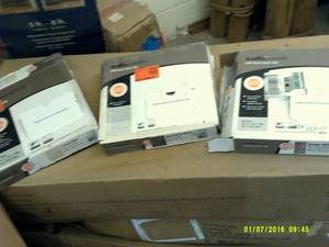 lot 106 image: 3 cases of traffic master self-stic...
