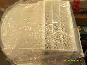 lot 113 image: 1 white onxy mesh desk organizer ...