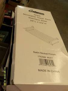 lot 115 image: glam minimalist towel rack stainles...