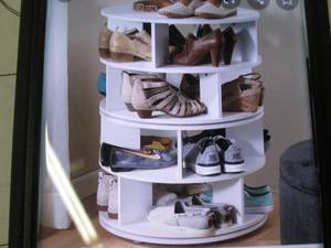 lot 130 image: round shoe organizer ...