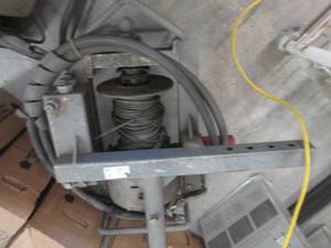 lot 136 image: hydraulic  winch...