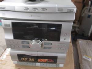 lot 208 image: sony player powers on ...