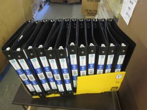 lot 254 image: 24 modular plastic binders 1 inch ...