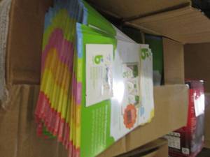 lot 258 image: 1 case of 300 samples of babyganics...