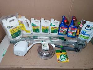 lot 71 image: Mixed lot of Garden items