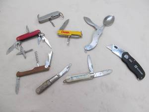pocket knives