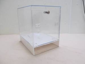lotto ticket holder box