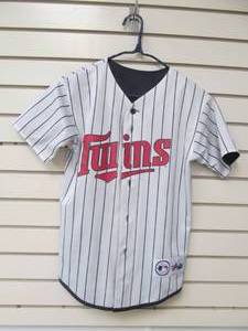 twins shirt