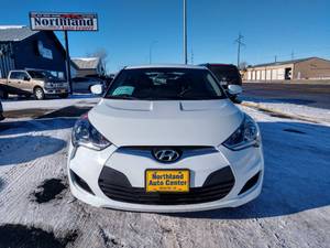 lot 5 image: 2016 Hyundai Velostar