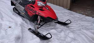 lot 10 image: 2009 Polaris RMK 800 Assault (146)