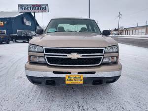 lot 9 image: 2007 Chevy Silverado 1500 (Classic)