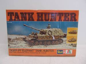 lot 28 image: Vintage Revell German Tiger (P) Elefant Tank Hunter