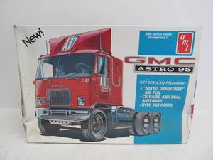 lot 31 image: Vintage AMT Semi Truck GMC Astro 95