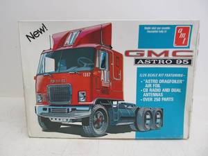 lot 32 image: Vintage AMT Semi Truck GMC Astro 95
