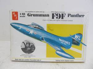 lot 60 image: Vintage AMT Grumman F9F Panther