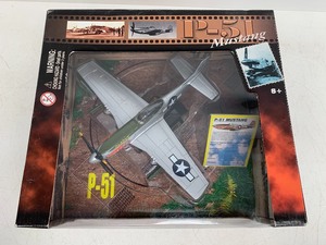 lot 10 image: Motor Max P-51 Mustang